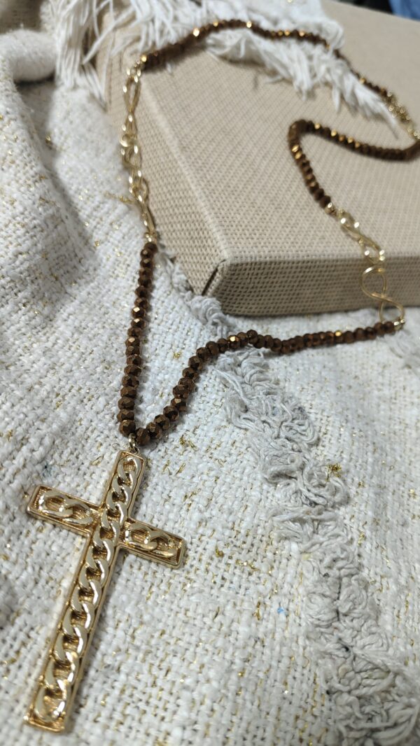 collar cruz