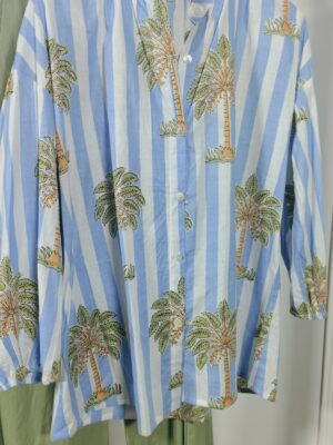 BLUSA PALMERA ,raya cielo